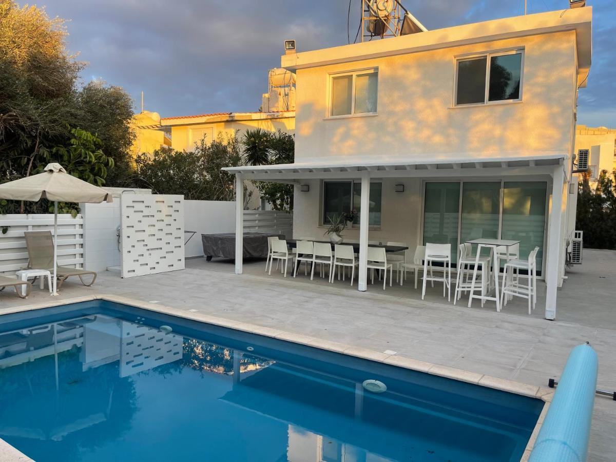 Konnos Hight Villa โปรทาราส ภายนอก รูปภาพ