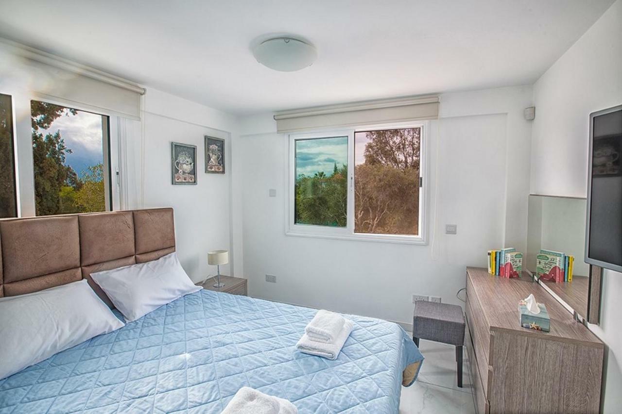 Konnos Hight Villa โปรทาราส ภายนอก รูปภาพ