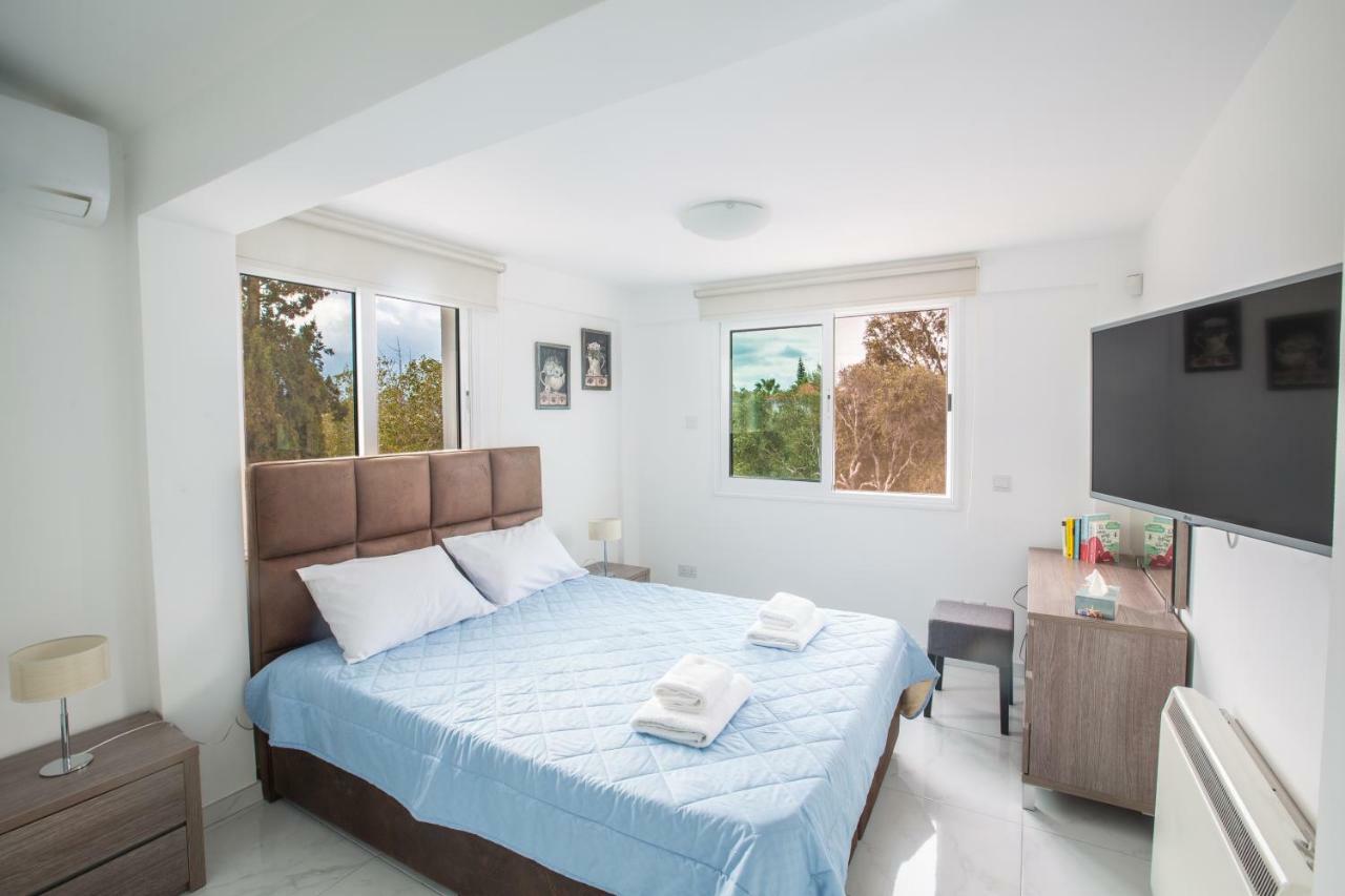 Konnos Hight Villa โปรทาราส ภายนอก รูปภาพ